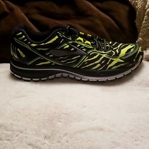 New Brooks Ghost 8 size 10